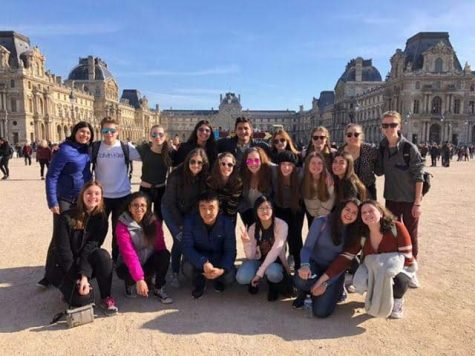 SHS Chorus Travels Through France