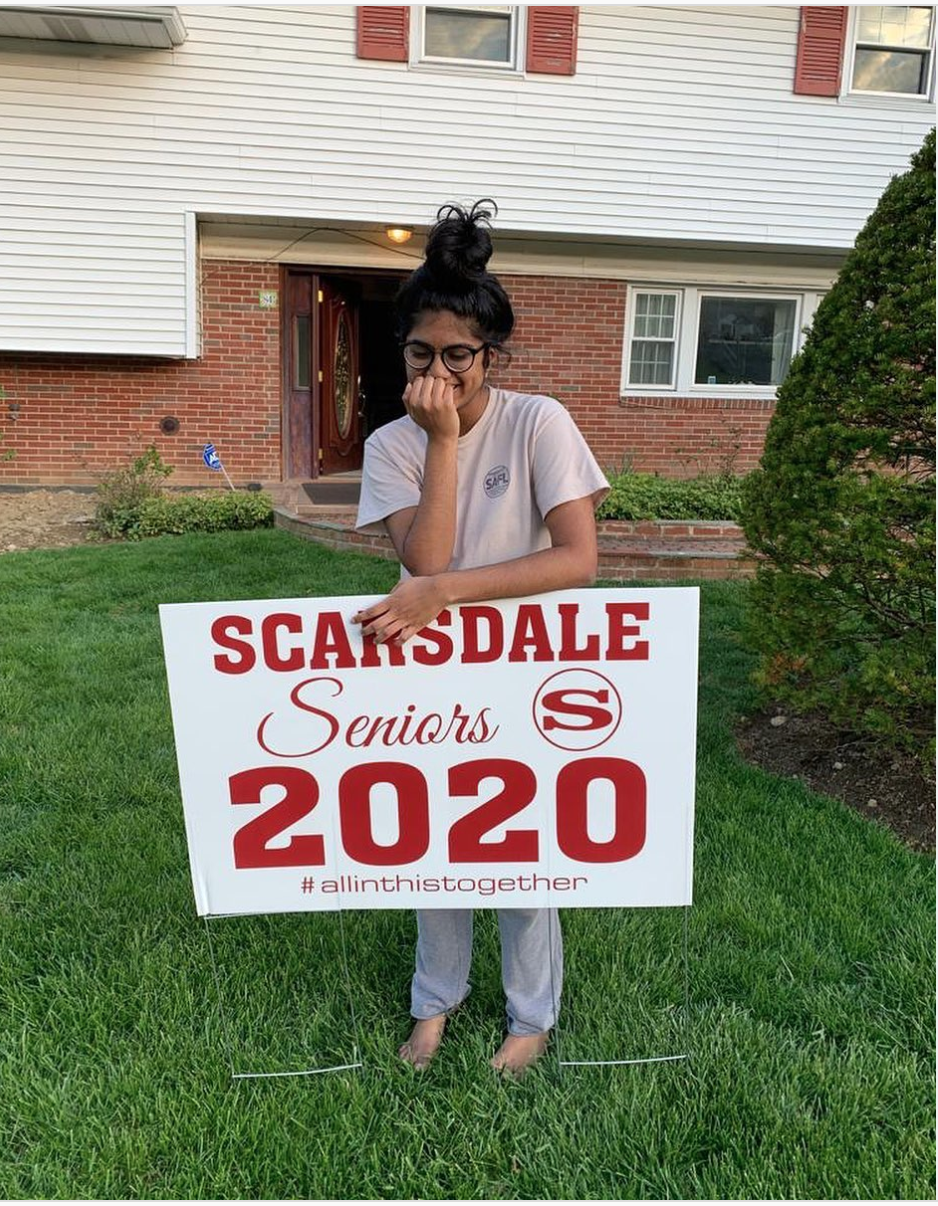 Parades+of+Scarsdale+Teachers+Deliver+Surprises+and+Smiles+to+the+Class+of+2020