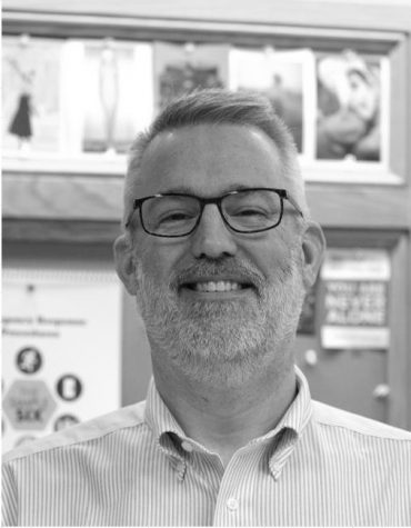 Tom Maguire, SHS Social Studies teacher for over 30 years, retires.