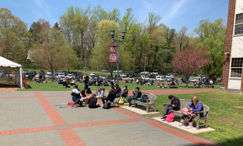 Since returning to a full in-person schedule on April 19, SHS students have been enjoying lunch outside. 