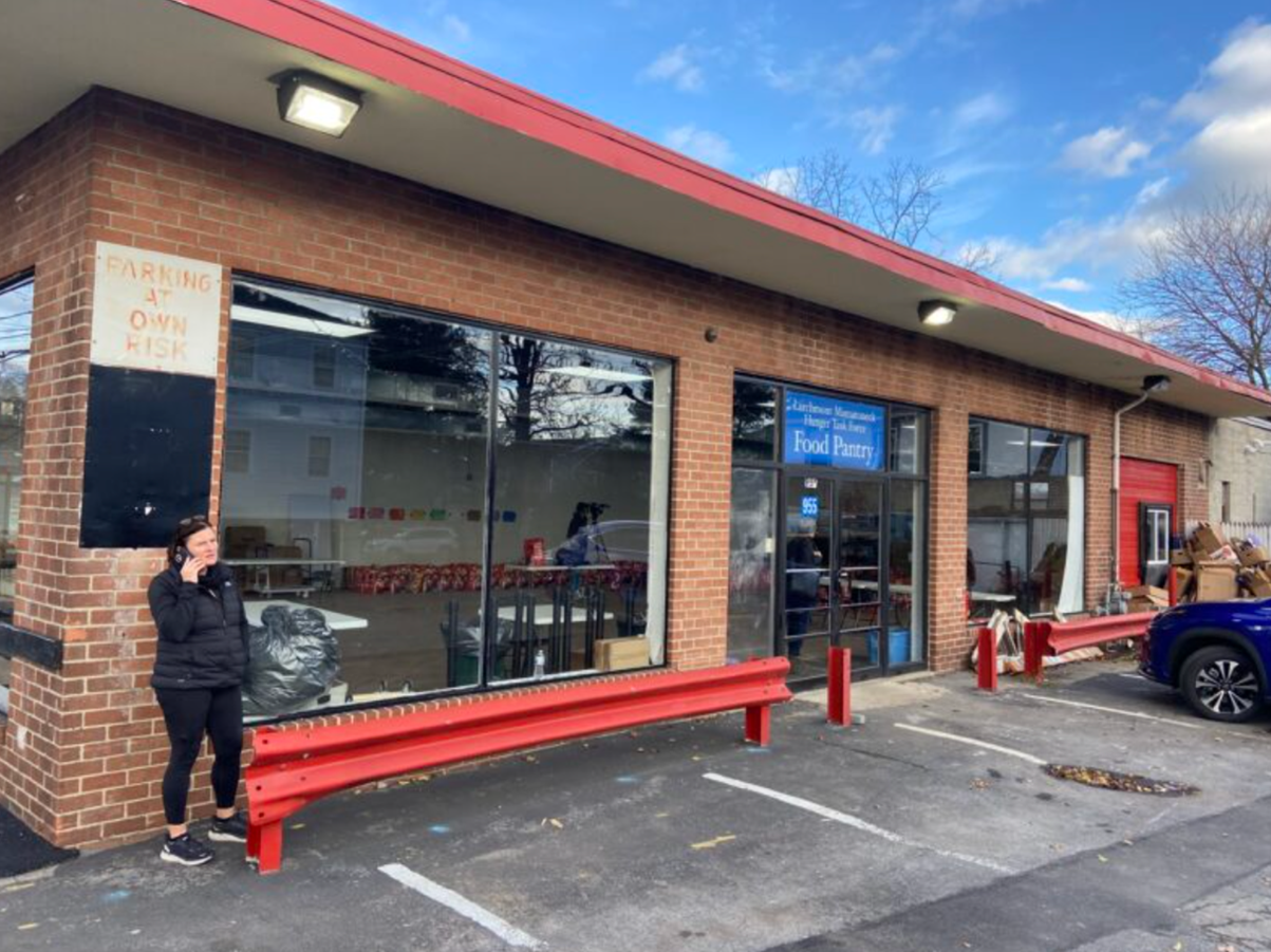 The Larchmont Mamaroneck Food Pantry.