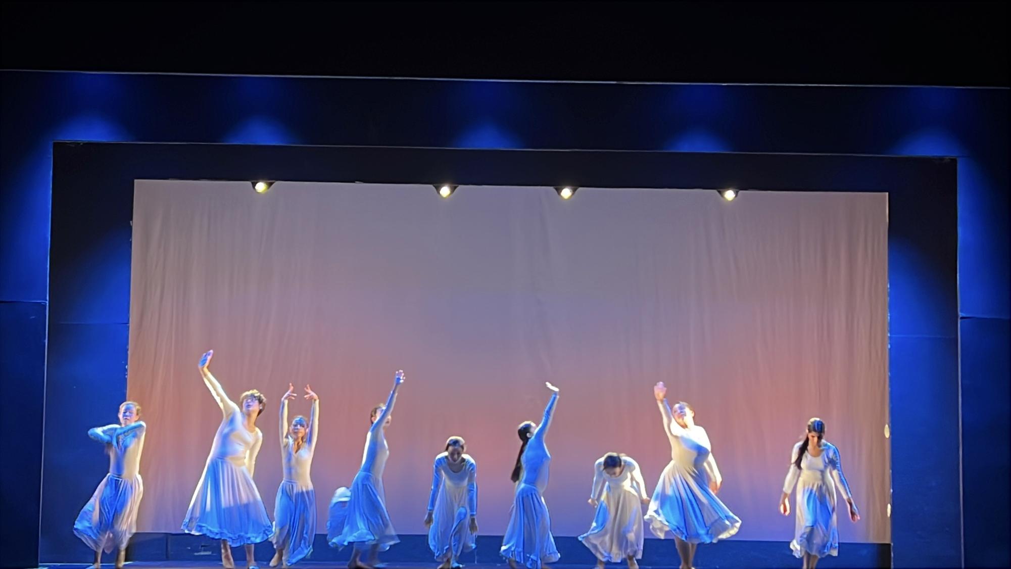 SHS Dance Company Goes Golden